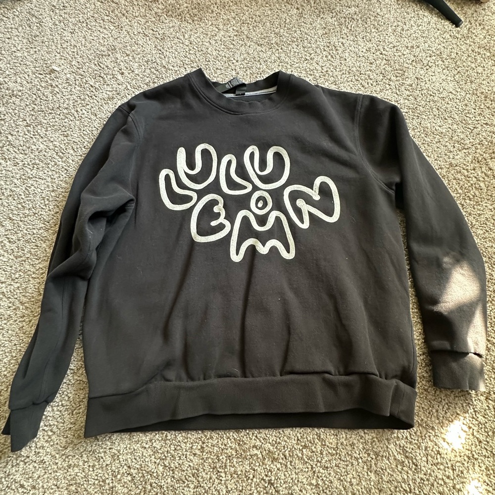 Steady State * Embroidered * Crew Neck
